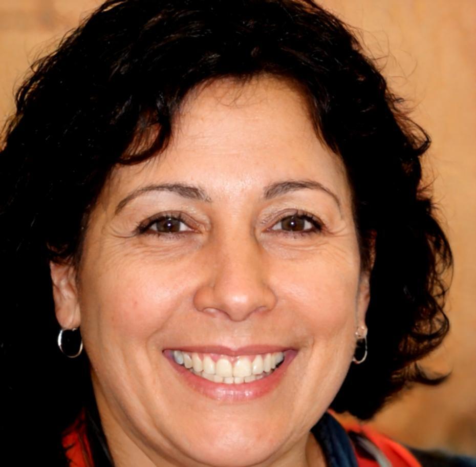 Ainara Mendoza, Career Advisor